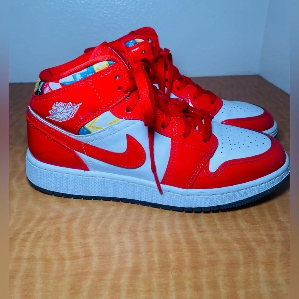 Air Jordan 1 Mid SE 